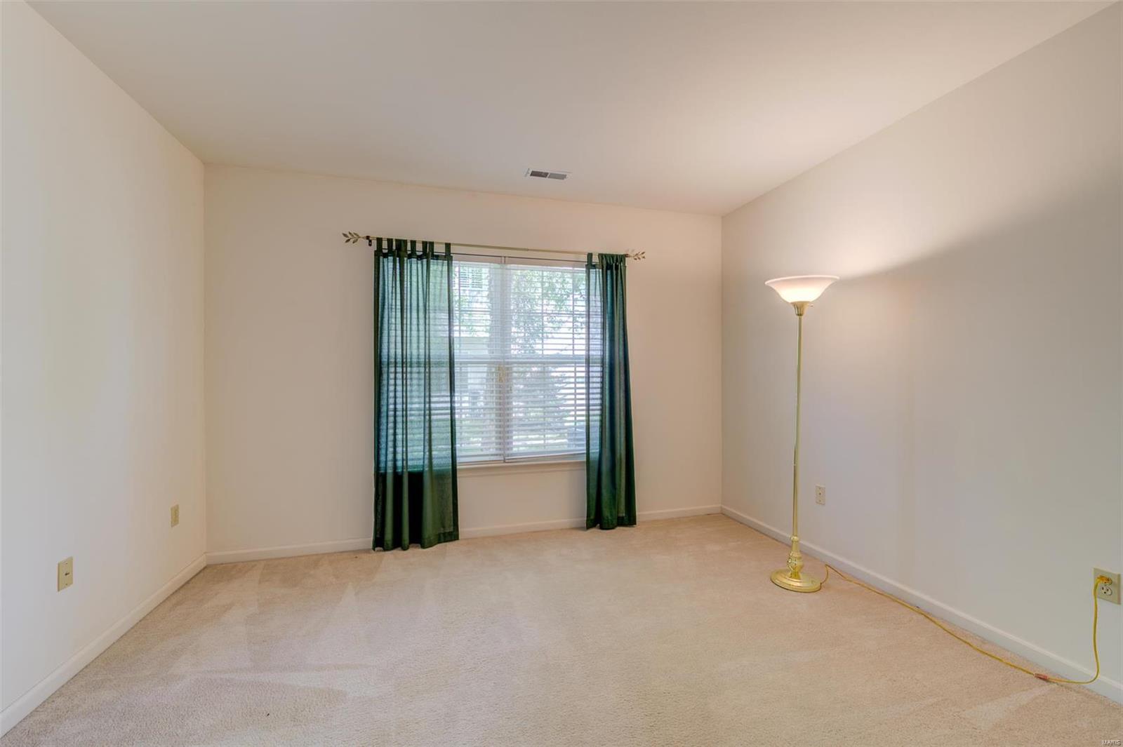 13264 Barrett Chase Circle Ballwin, MO 63021 - Photo 30 of 50