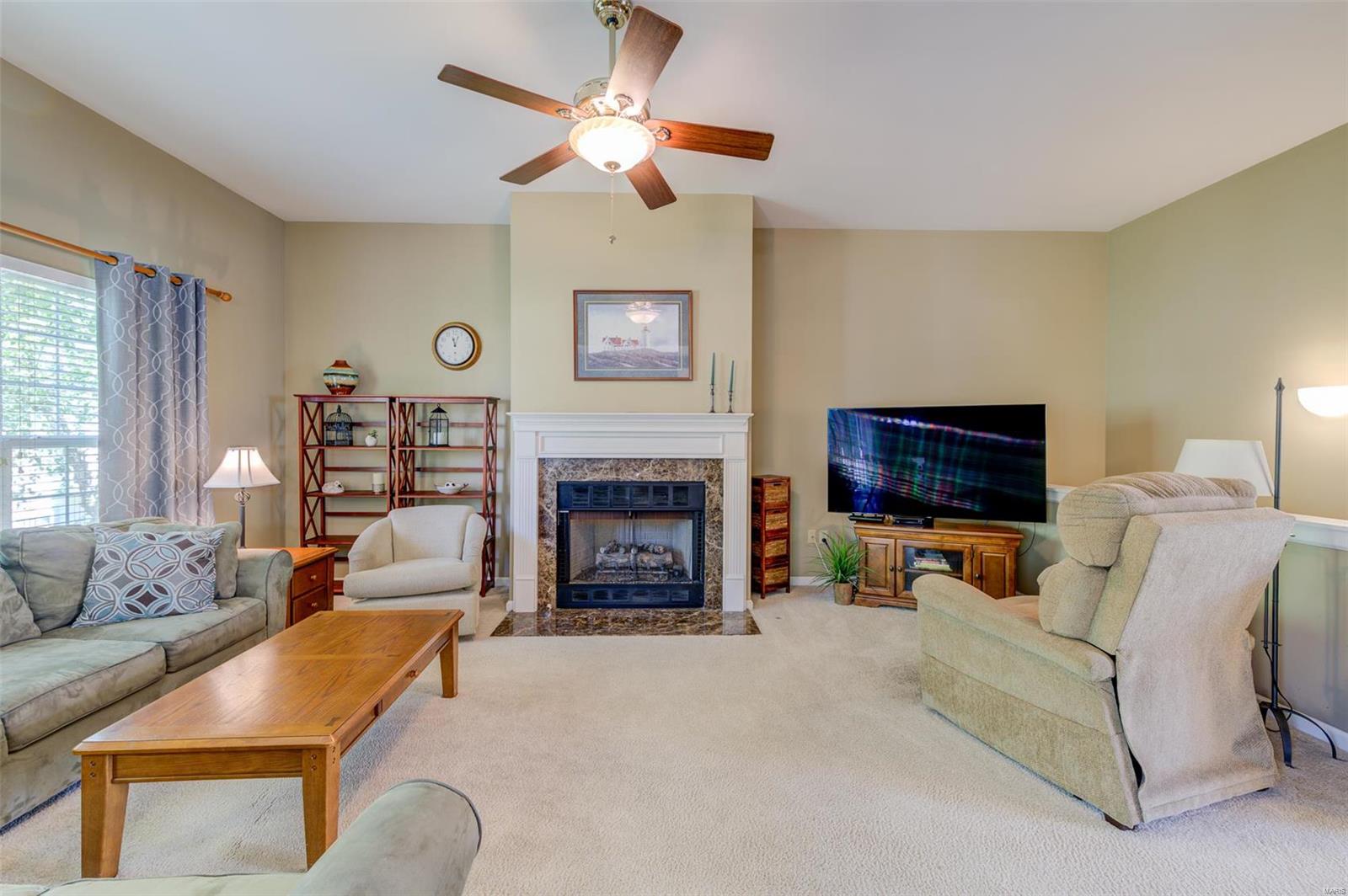 13264 Barrett Chase Circle Ballwin, MO 63021 - Photo 3 of 50