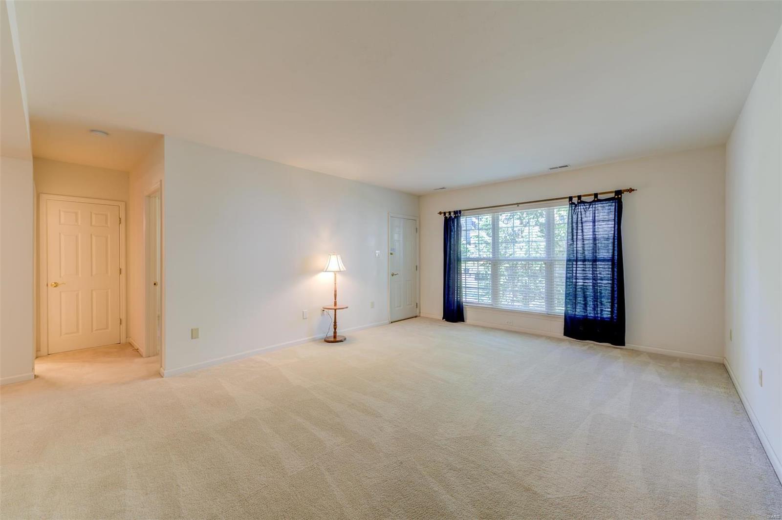 13264 Barrett Chase Circle Ballwin, MO 63021 - Photo 32 of 50