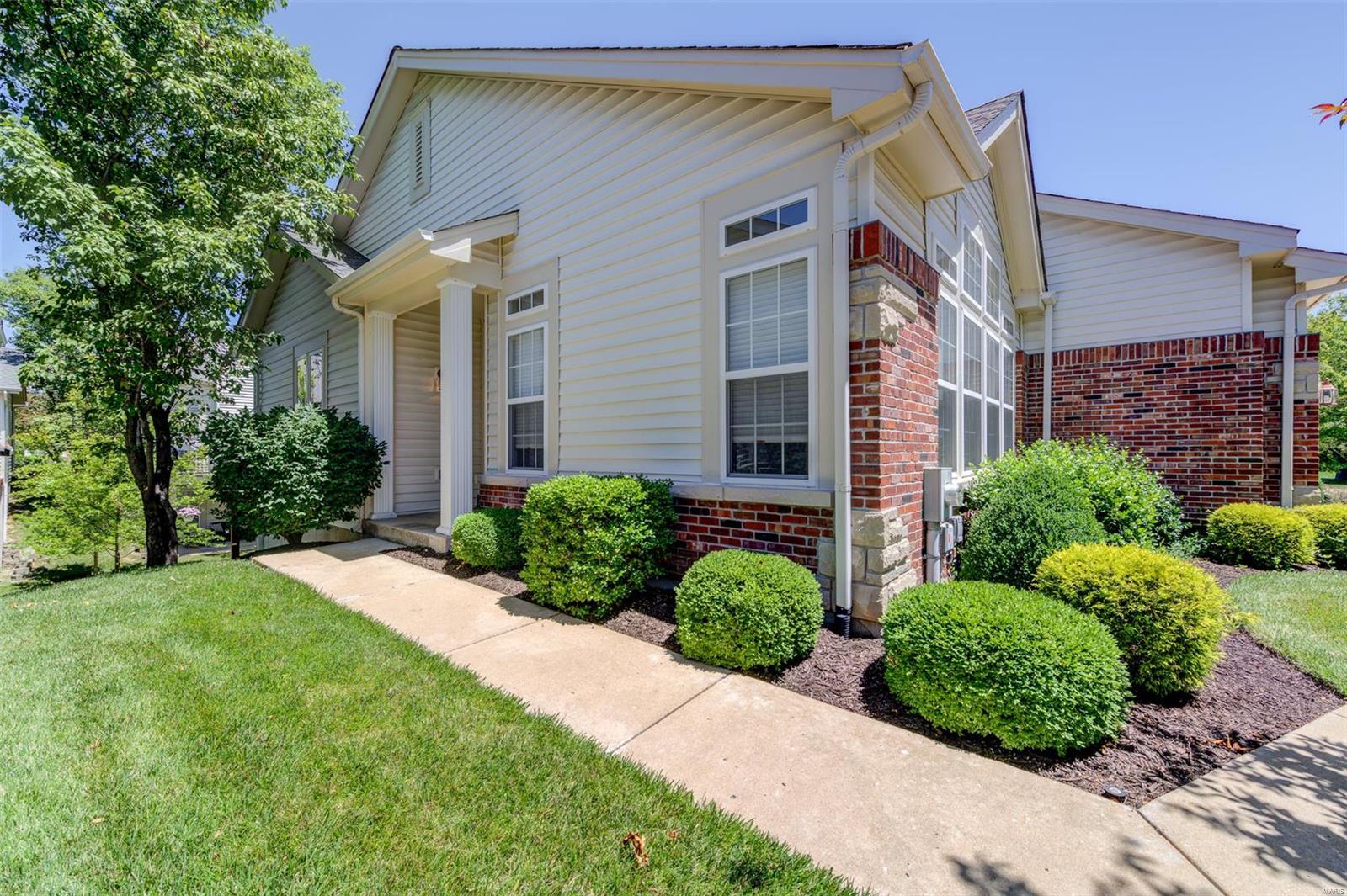 13264 Barrett Chase Circle Ballwin, MO 63021 - Photo 45 of 50