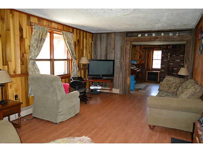 301 Alwine Road Boswell, PA 15531 - Photo 7 of 15 Living Room.