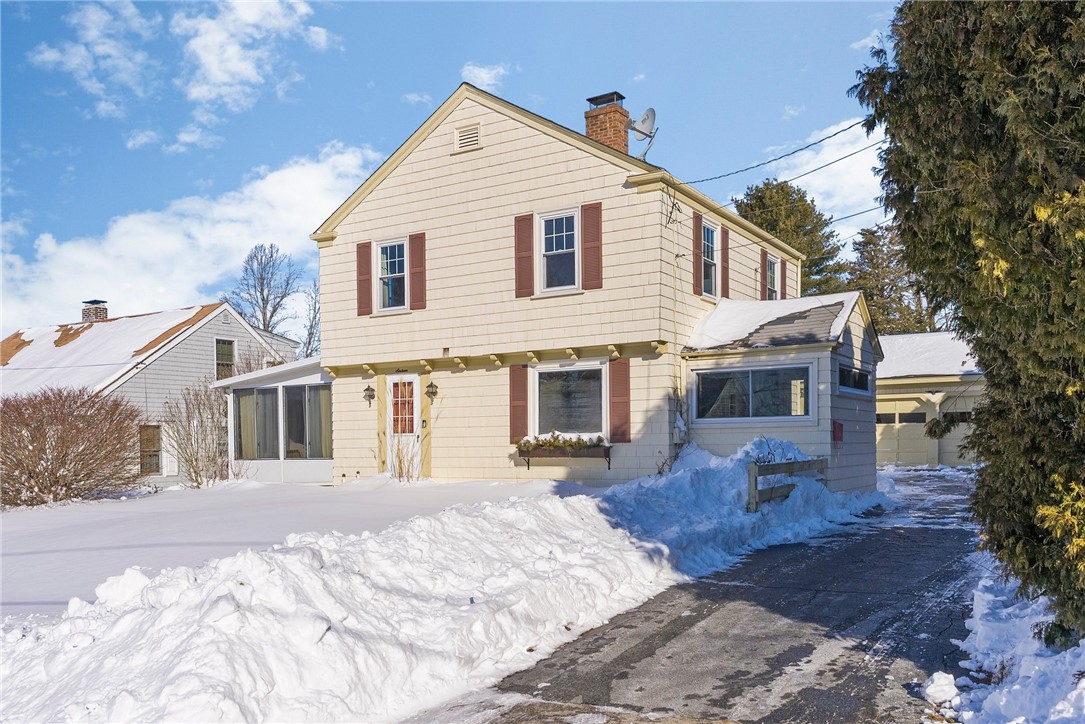 16 Reed Street Tiverton, RI 02878 - Photo 2 of 34