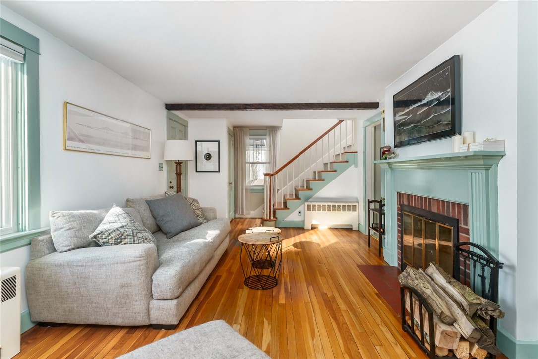 16 Reed Street Tiverton, RI 02878 - Photo 6 of 34