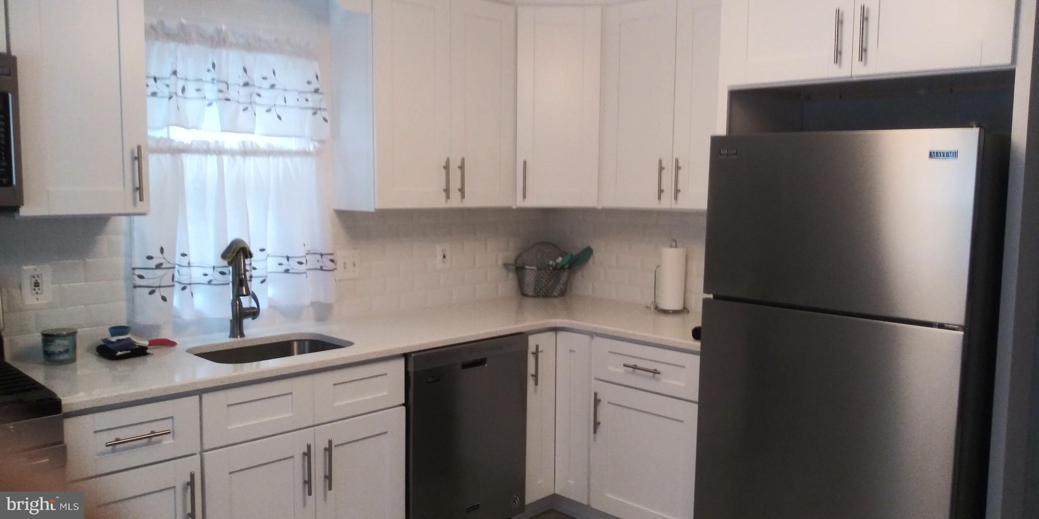 816 White Horse Hamilton Square Road Hamilton, NJ 08610 - Photo 2 of 20 Gallery Image 2
