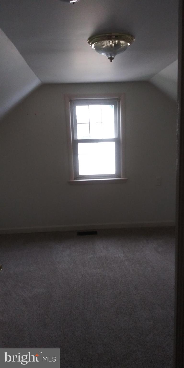 816 White Horse Hamilton Square Road Hamilton, NJ 08610 - Photo 7 of 20 Gallery Image 7
