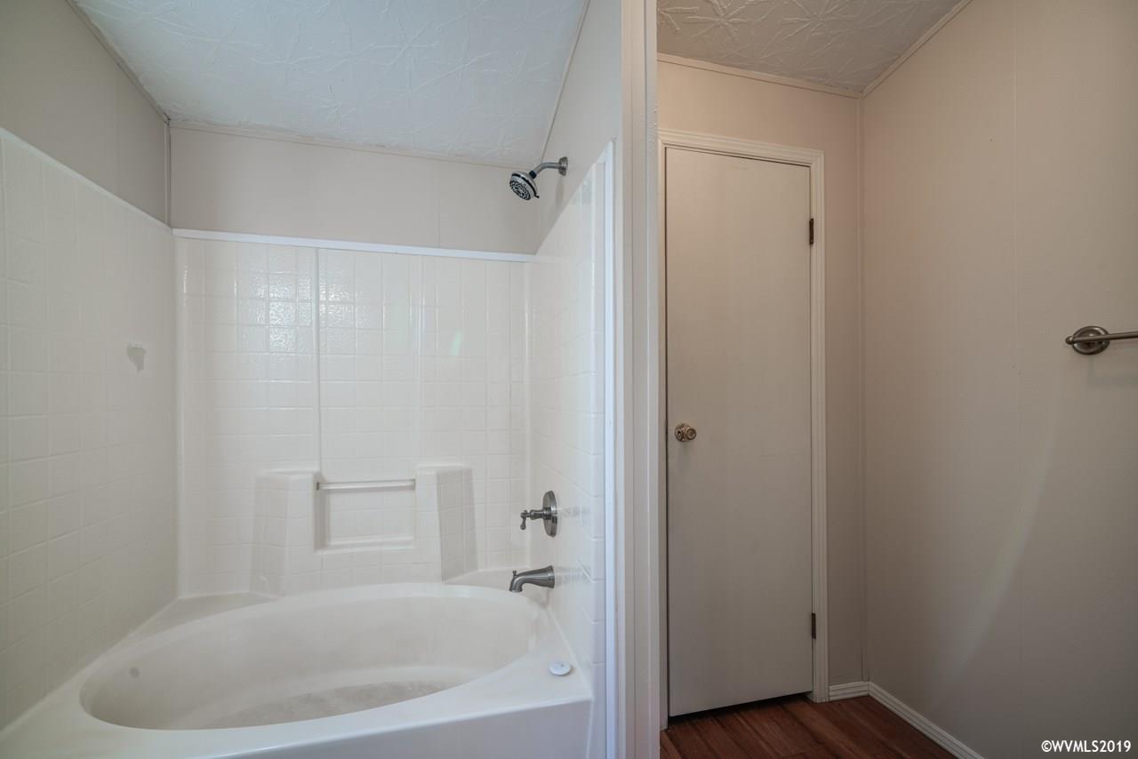 2000 Robins Lane Southeast, Unit 18 Salem, OR 97306 - Photo 17 of 28