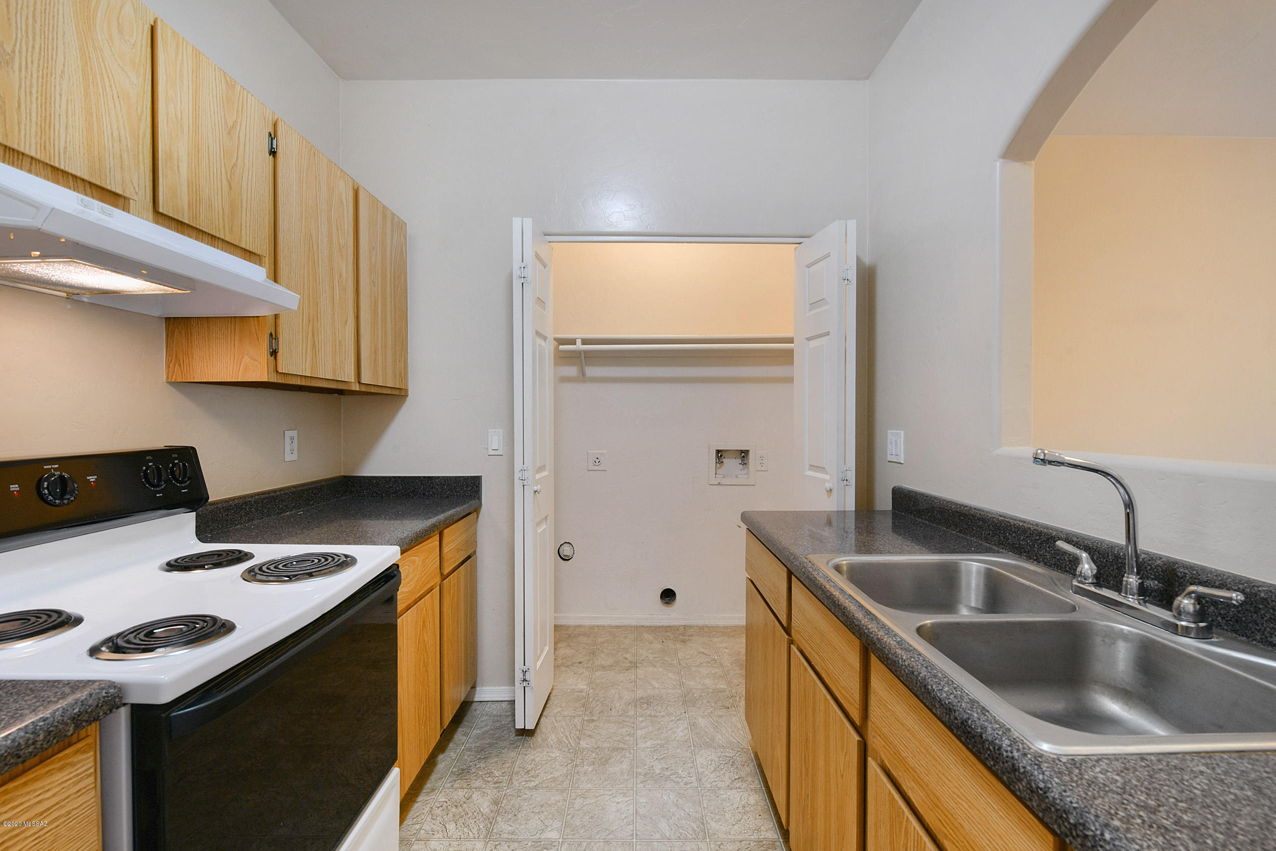 3526 South Mission Road, Unit 1 Tucson, AZ 85713 - Photo 7 of 18