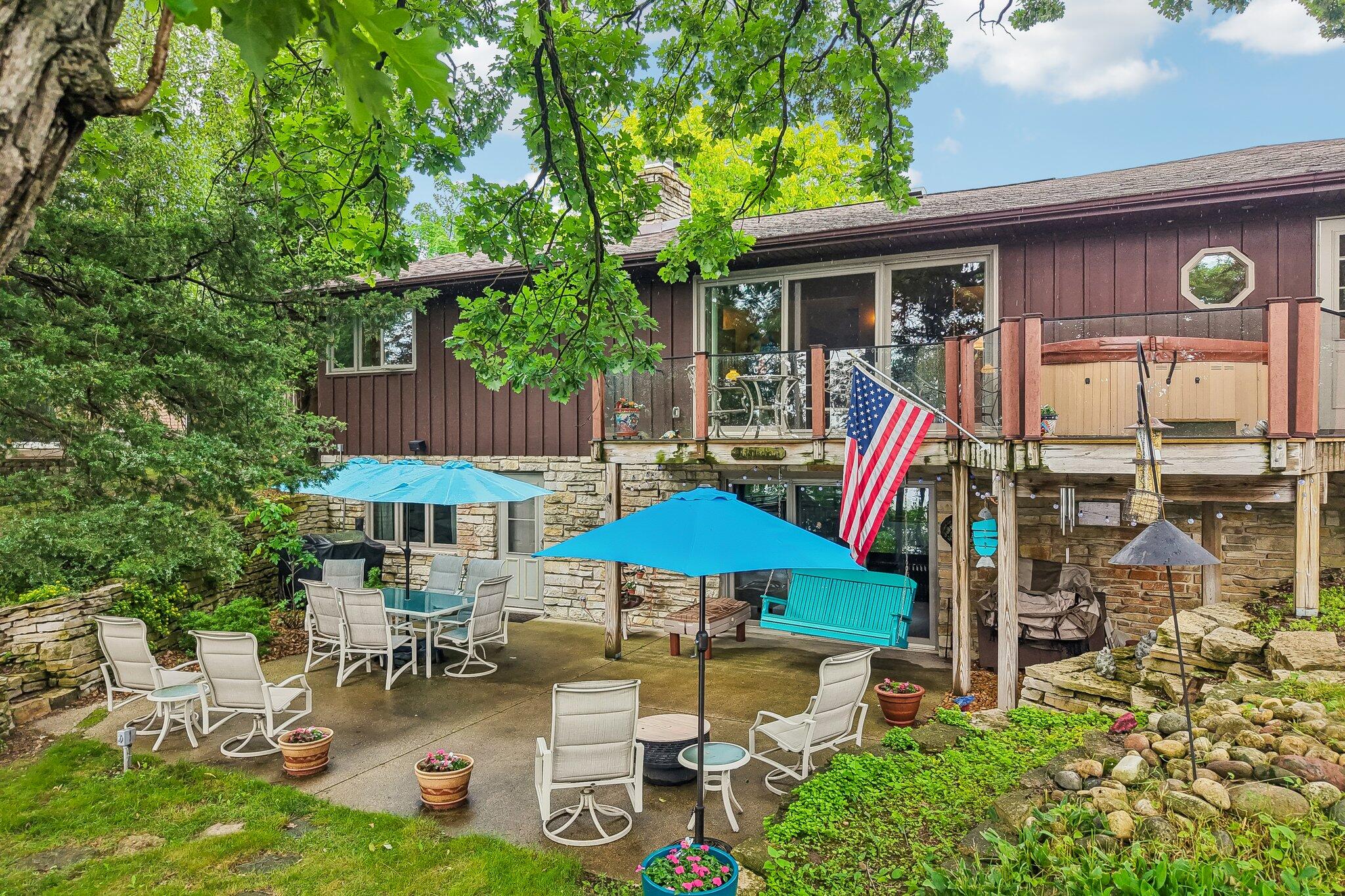 W322N6797 Wildwood Point Road Merton, WI 53029 - Photo 7 of 75 Large lakeside patio