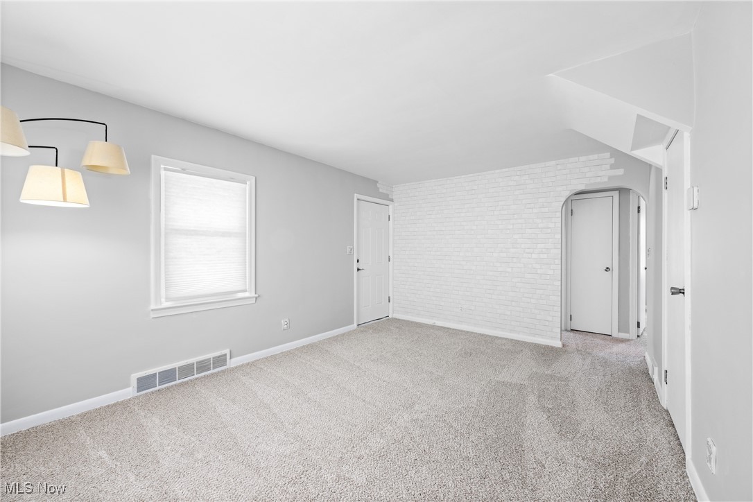 437 Stanley Road Akron, OH 44312 - Photo 8 of 38 Gallery Image 8