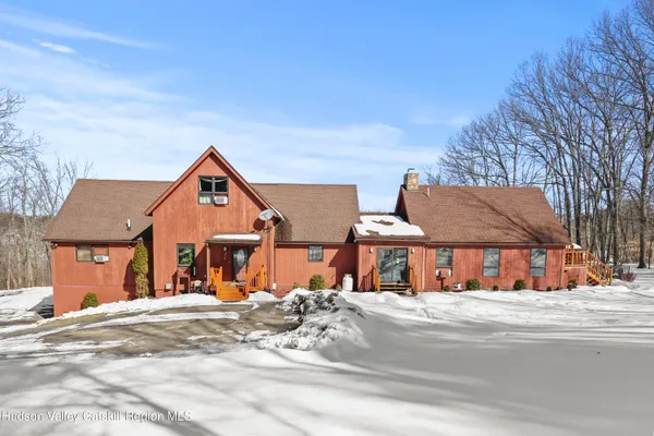 $799,000 | 65 Johnny Cake Hill Road, Petersburgh, NY 12138