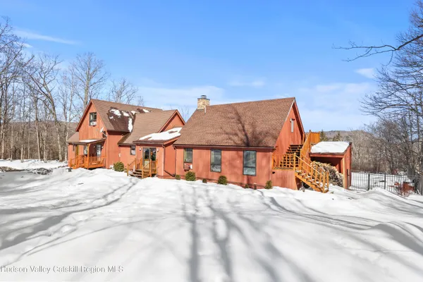 $799,000 | 65 Johnny Cake Hill Road, Petersburgh, NY 12138