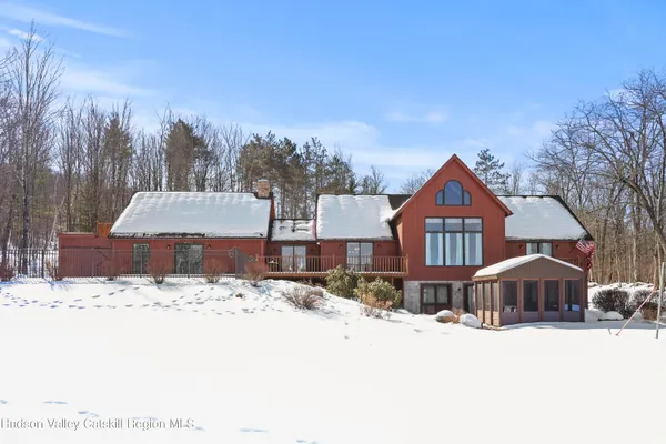 $799,000 | 65 Johnny Cake Hill Road, Petersburgh, NY 12138