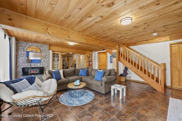 $799,000 | 65 Johnny Cake Hill Road, Petersburgh, NY 12138