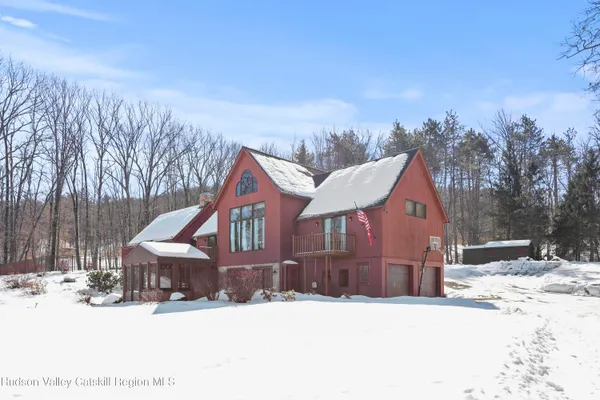 $799,000 | 65 Johnny Cake Hill Road, Petersburgh, NY 12138