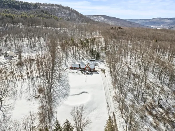 $799,000 | 65 Johnny Cake Hill Road, Petersburgh, NY 12138