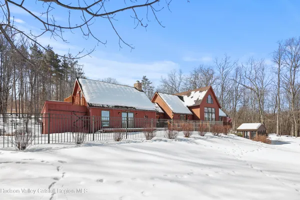 $799,000 | 65 Johnny Cake Hill Road, Petersburgh, NY 12138