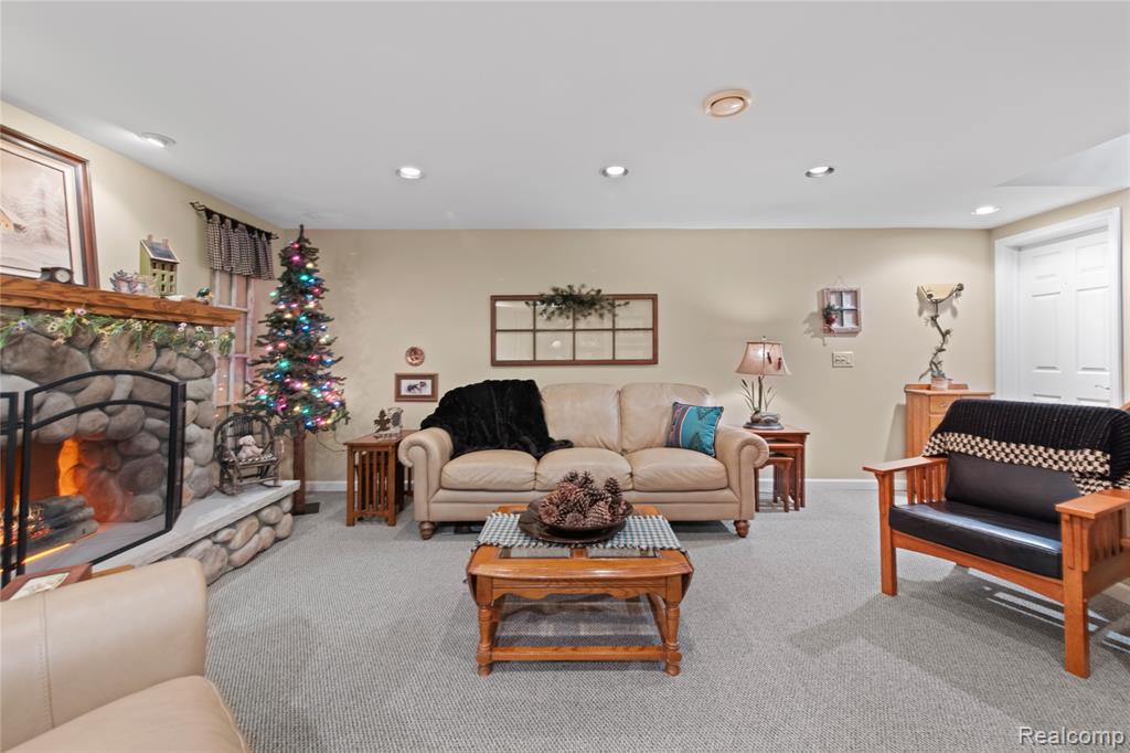 2209 Berville Road Allenton, MI 48002 - Photo 20 of 44