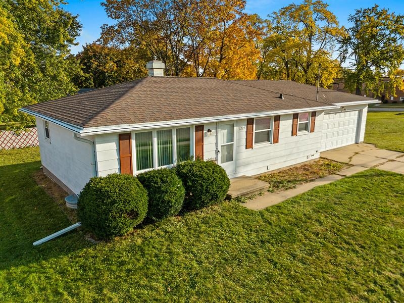 1225 South Ridge Road Green Bay, WI 54304 - Photo 1 of 1 Gallery Image 1