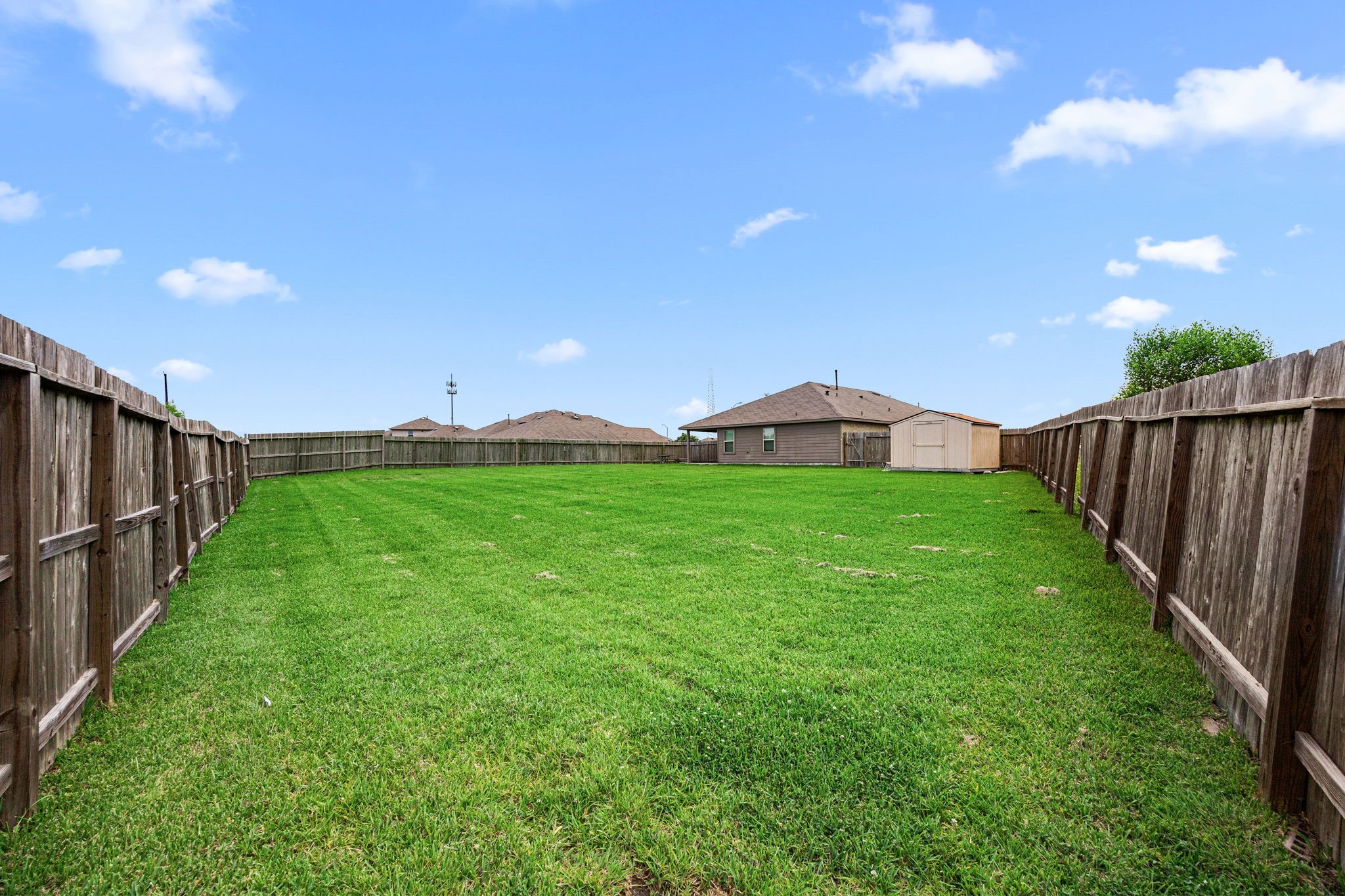 8002 Tamarind Lane Baytown, TX 77521 - Photo 30 of 35