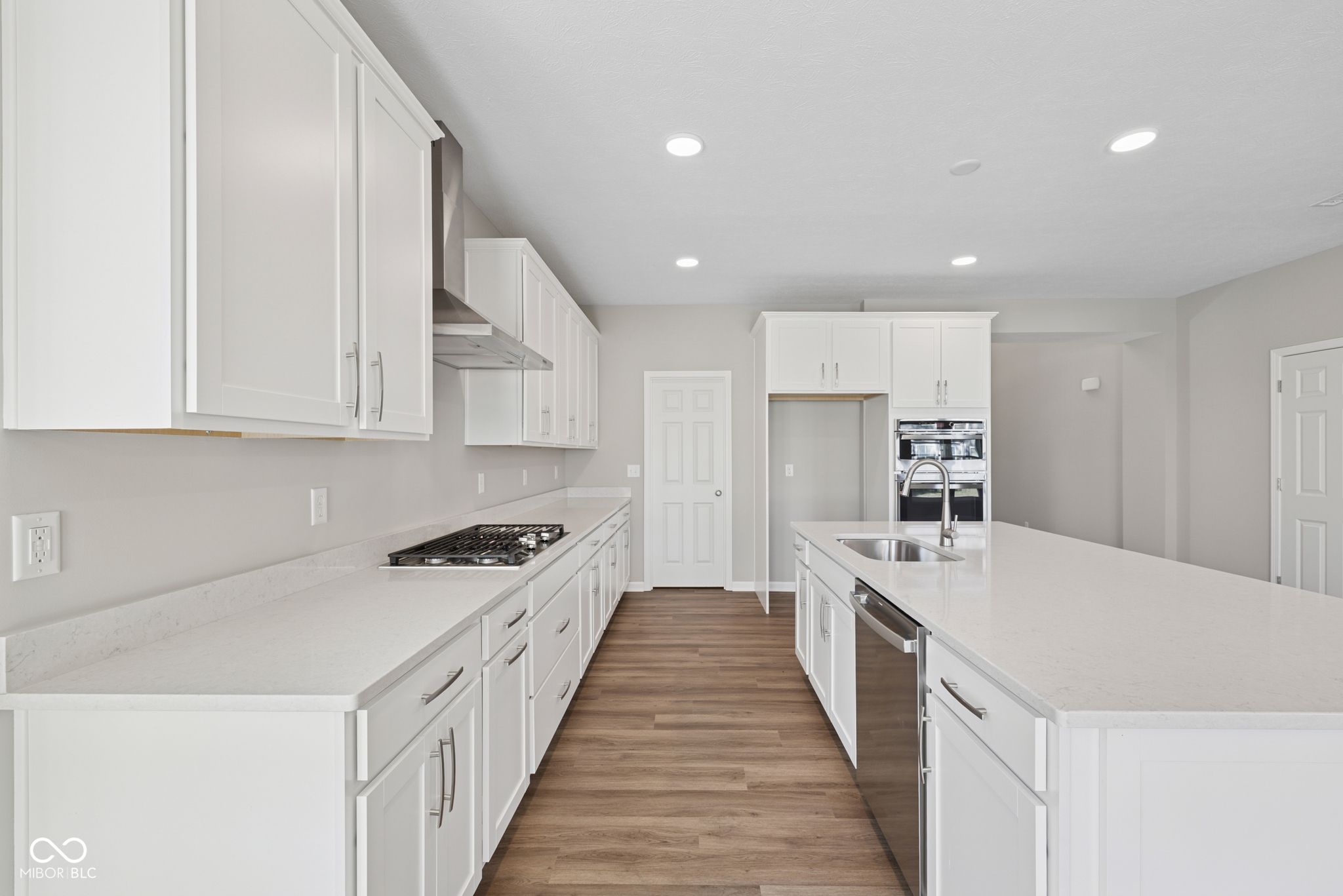 10626 Banyan Wood Court Indianapolis, IN 46239 - Photo 5 of 25