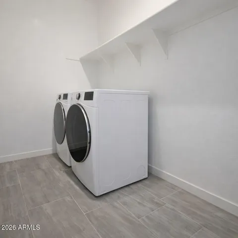 $3,300 | 2353 East Castanets Drive, Gilbert, AZ 85298