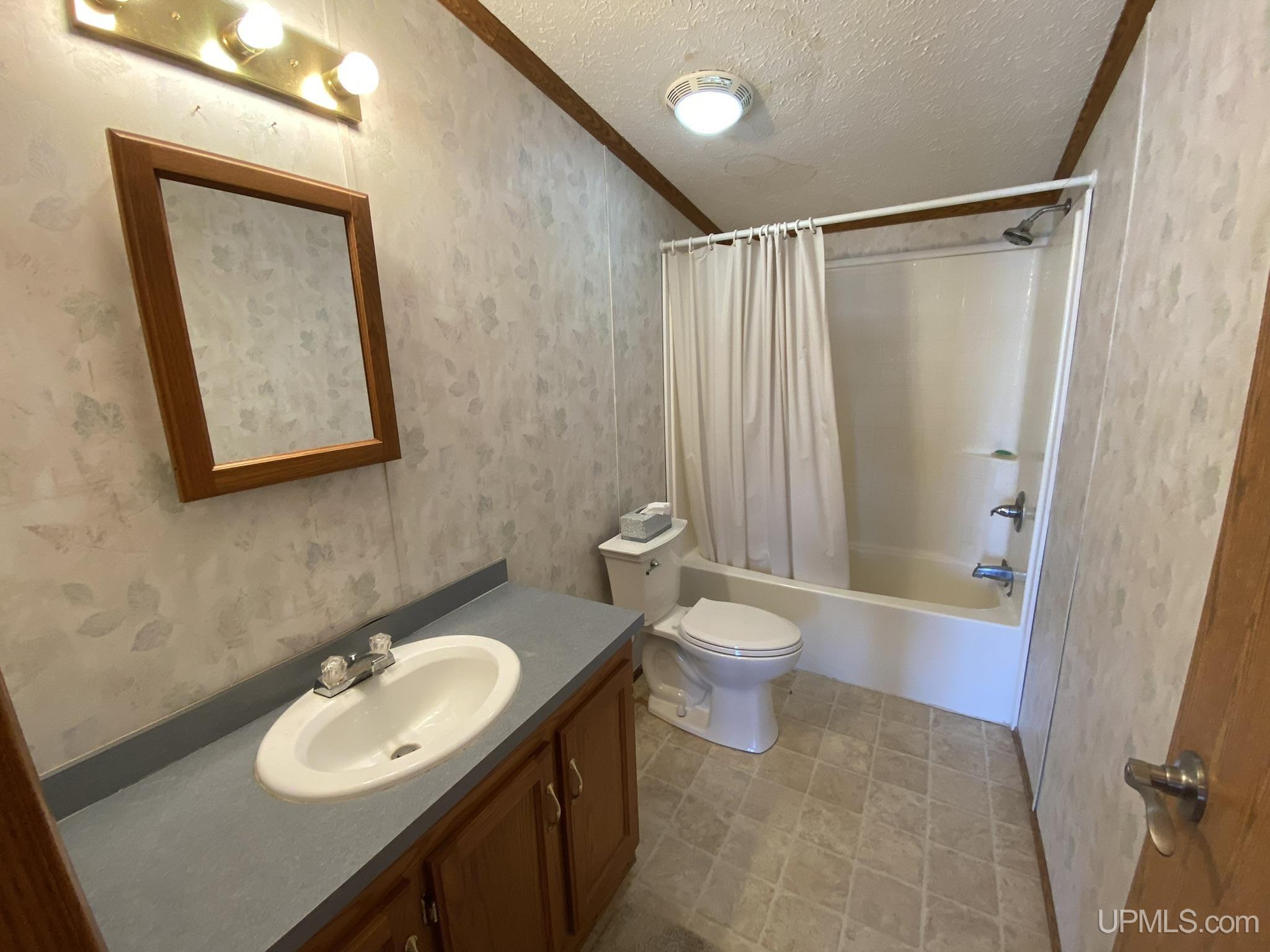 3319 North Gulliver Lake Road Gulliver, MI 49840 - Photo 26 of 62