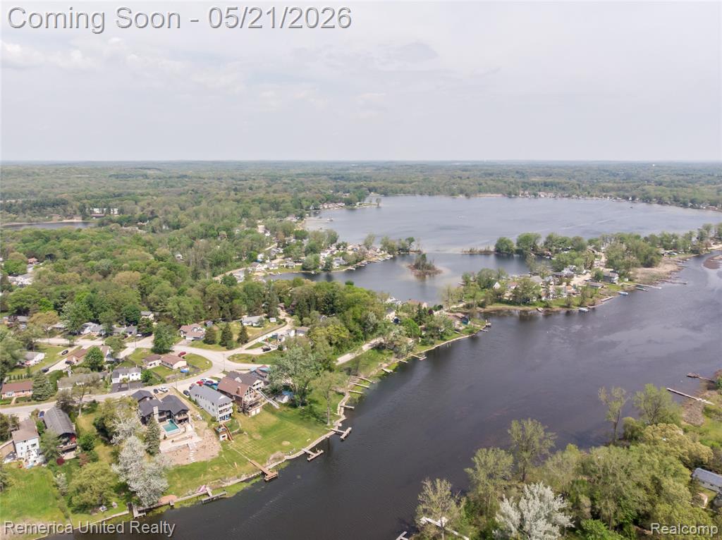 9270 River Valley Road Brighton, MI 48116 - Photo 3 of 68 Gallery Image 3