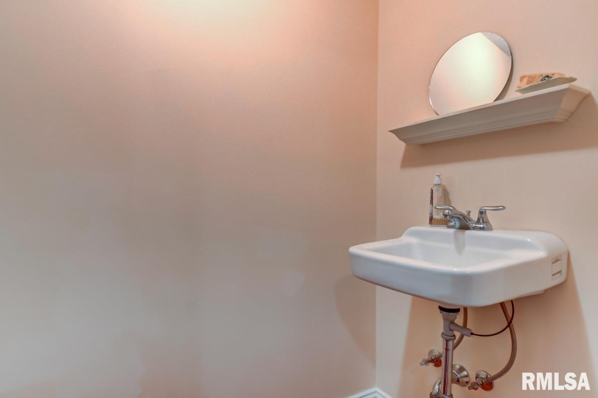 19441 Hunt Road Petersburg, IL 62675 - Photo 44 of 50 Gallery Image 44
