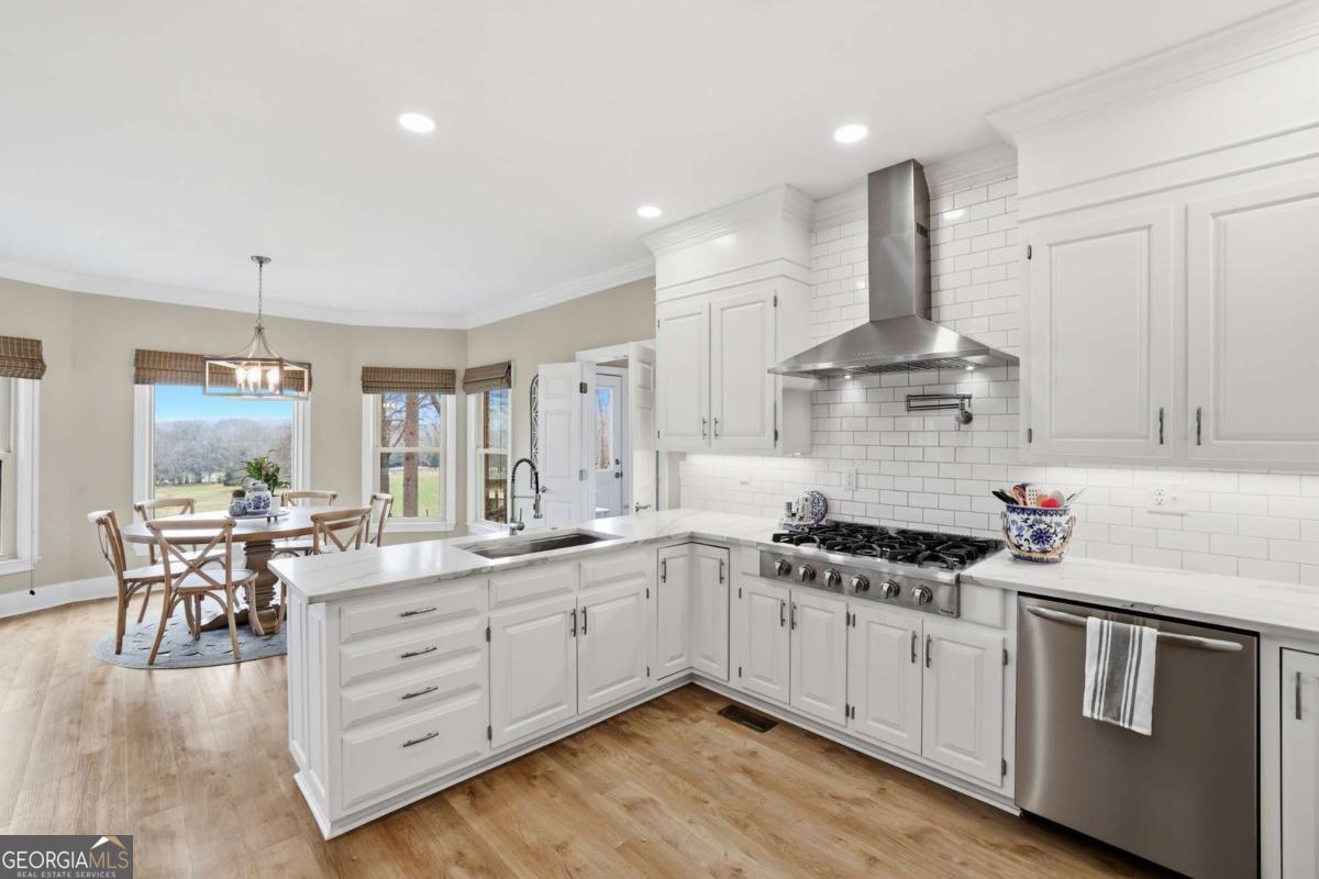 136 Deer Hollow Road Bogart, GA 30622 - Photo 13 of 48