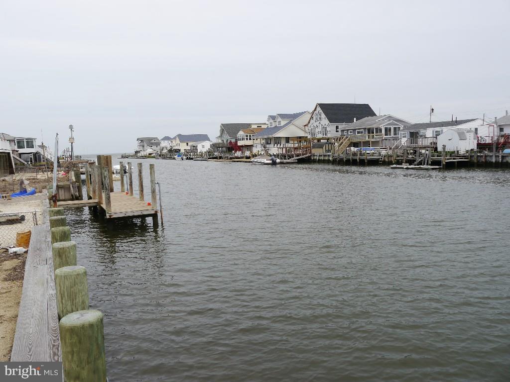 216 Heron Road Tuckerton, NJ 08087 - Photo 4 of 4 Gallery Image 4