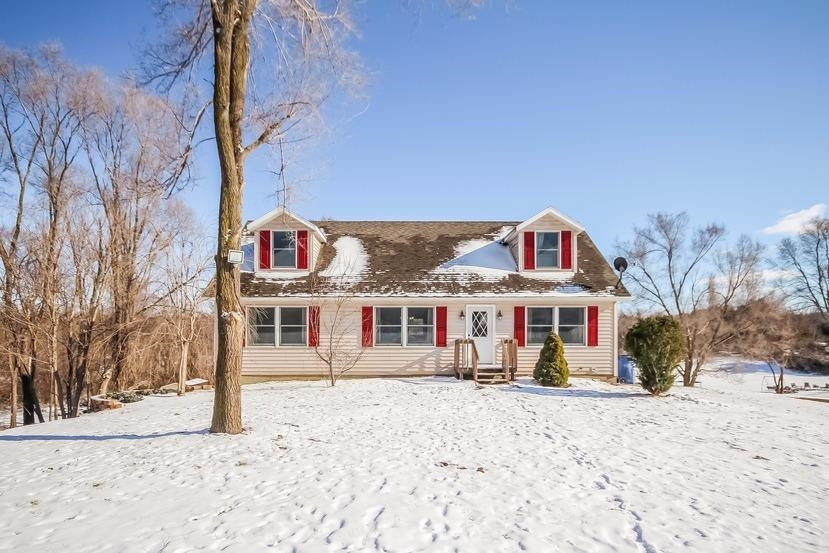 8005 Roe Road Chelsea, MI 48118 - Photo 4 of 10 Photo 4