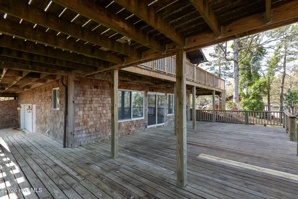 $525,000 | 334 Creekwood Lane, Blounts Creek, NC 27814