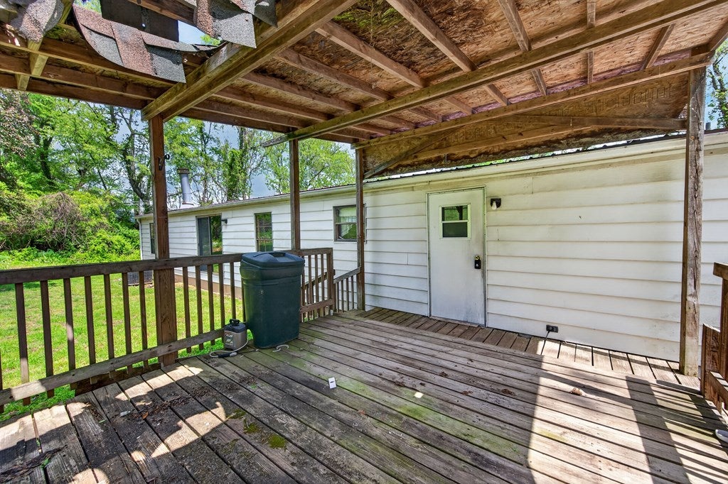 6135 Parrott Mountain Road Parrott, VA 24132 - Photo 53 of 66 Gallery Image 53