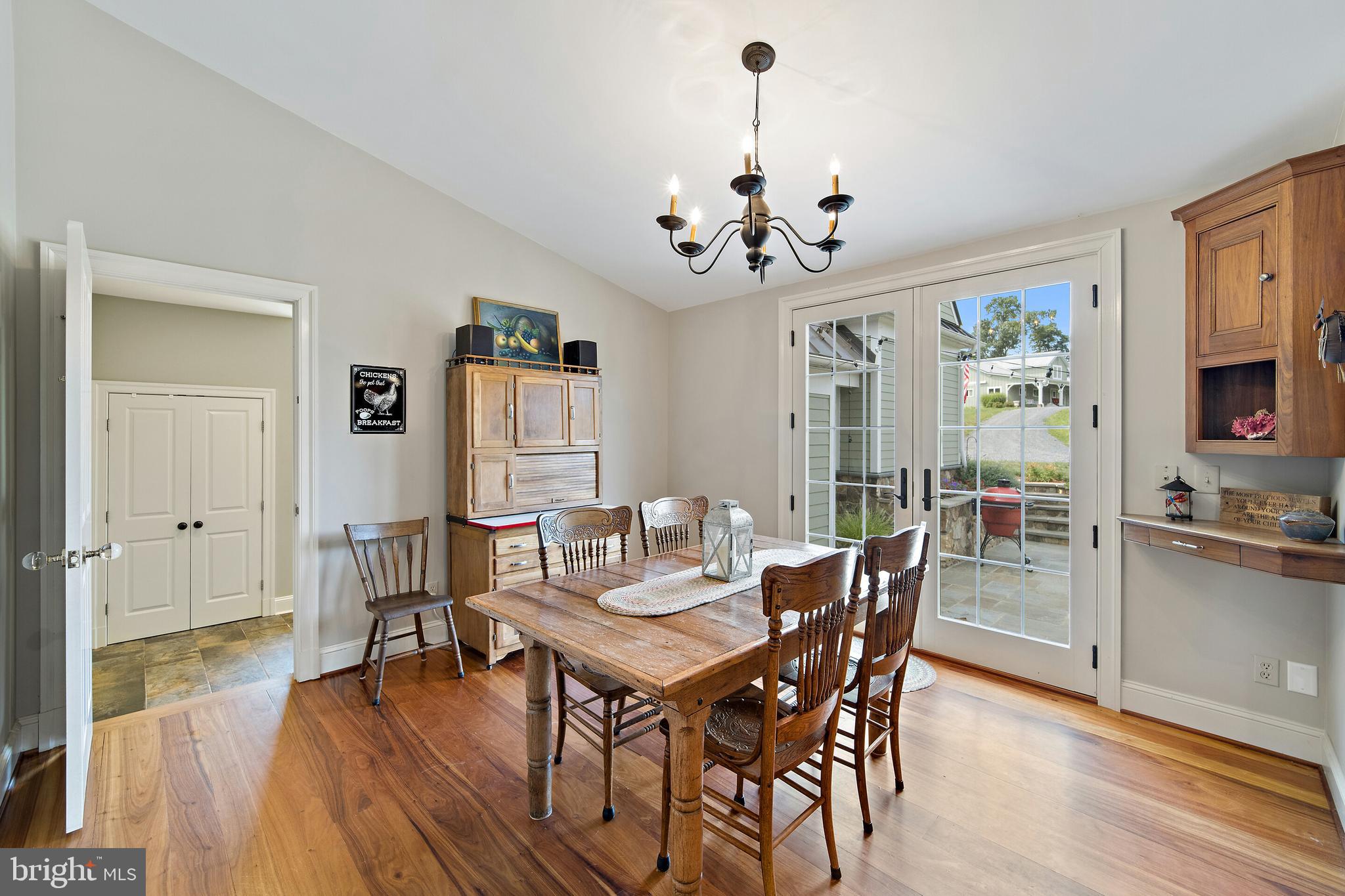5742 Keyser Road Hume, VA 22639 - Photo 46 of 115 Breakfast nook