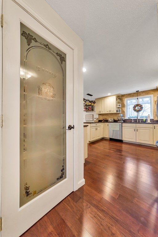 82 Rural Lane East Longmeadow, MA 01028 - Photo 8 of 29 Gallery Image 8