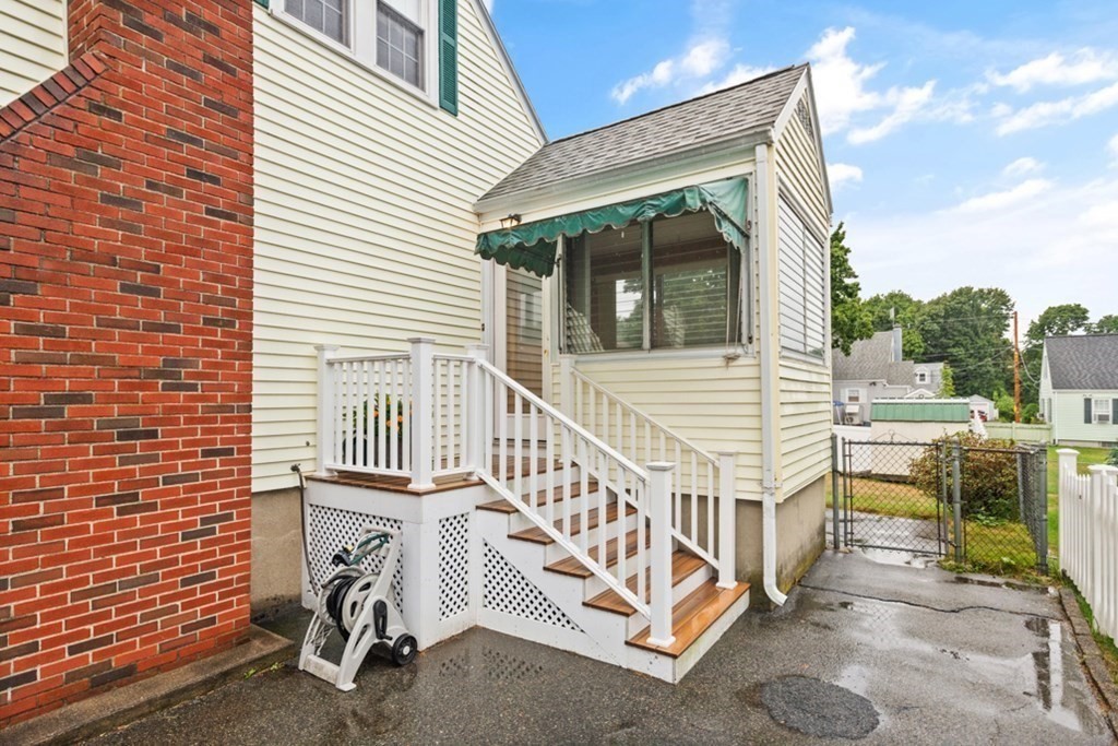 8 Reynolds Road Peabody, MA 01960 - Photo 28 of 34 Gallery Image 28