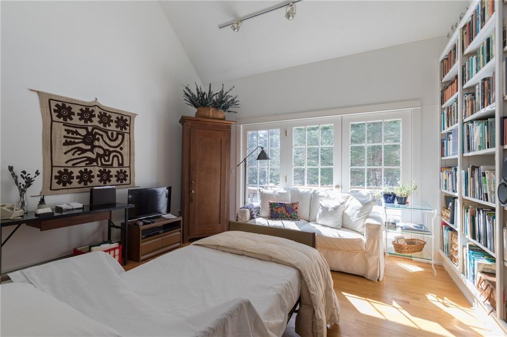 4 Arnold Road Freeport, ME 04032 - Photo 16 of 27 Photo