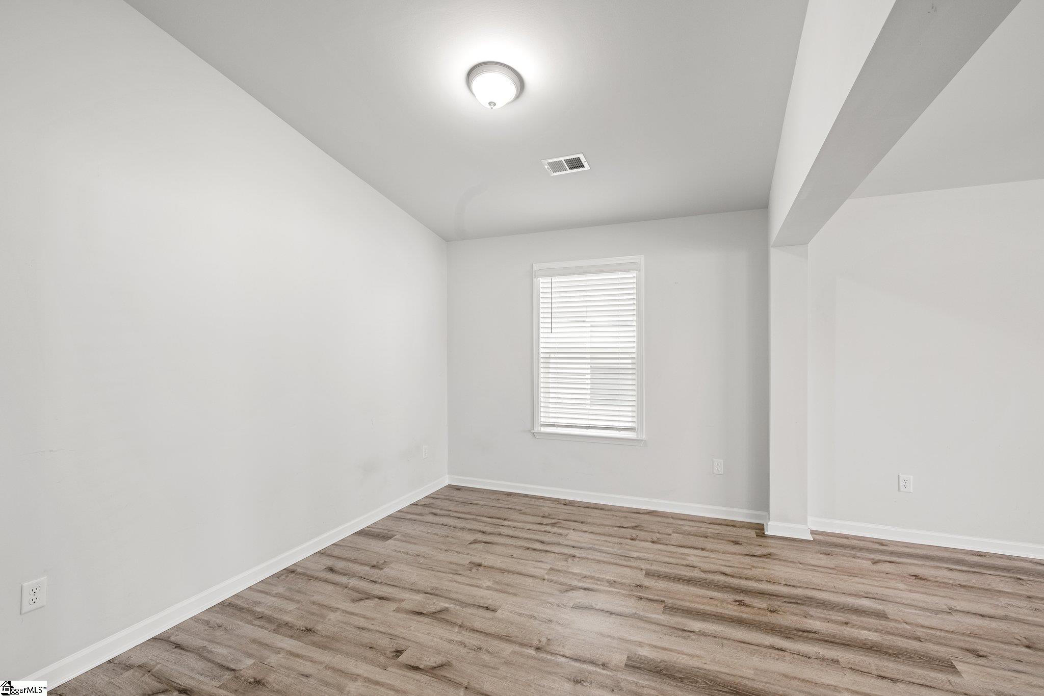 937 Knl Rdg Way Inman, SC 29349 - Photo 12 of 35