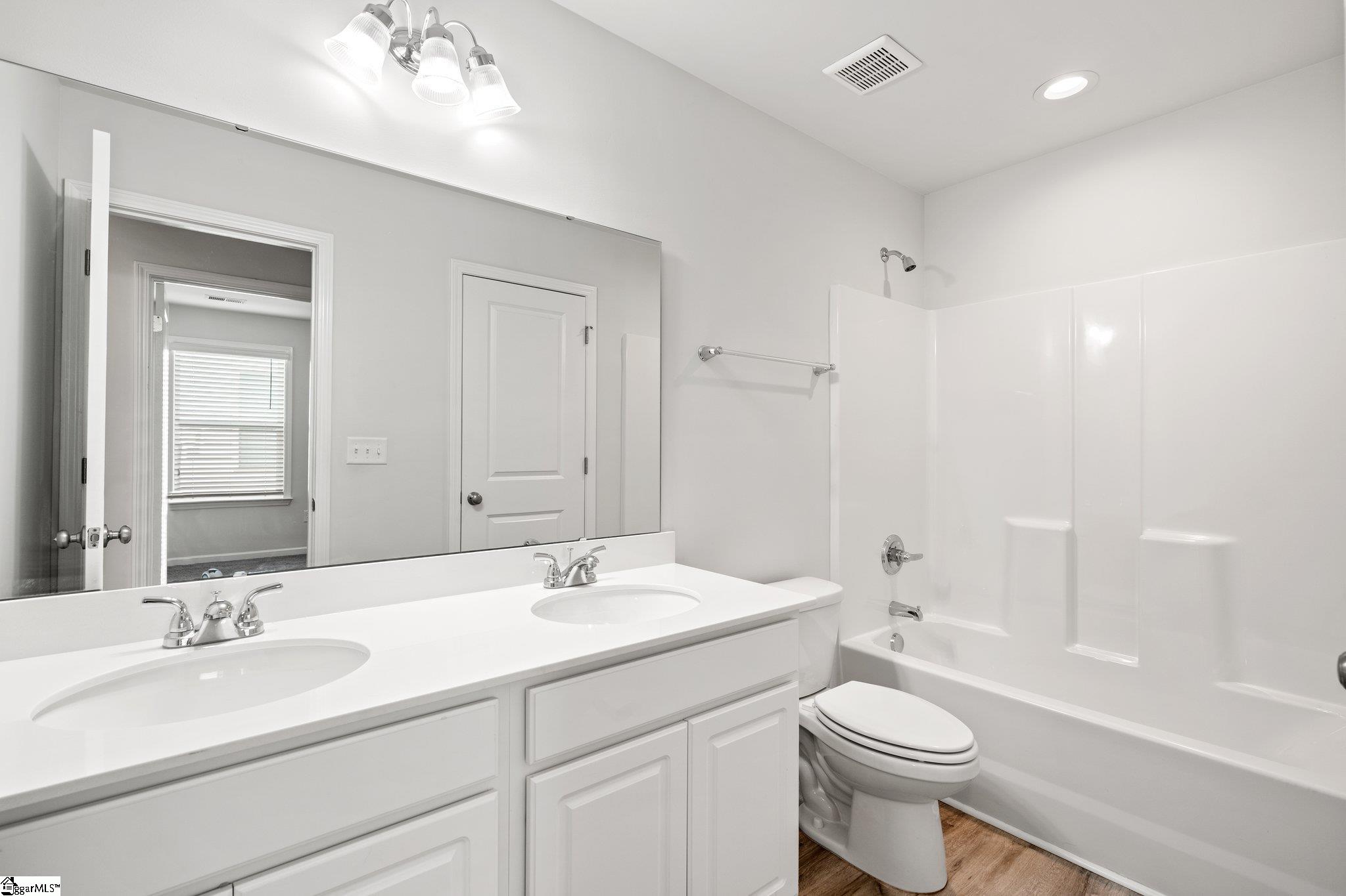 937 Knl Rdg Way Inman, SC 29349 - Photo 23 of 35