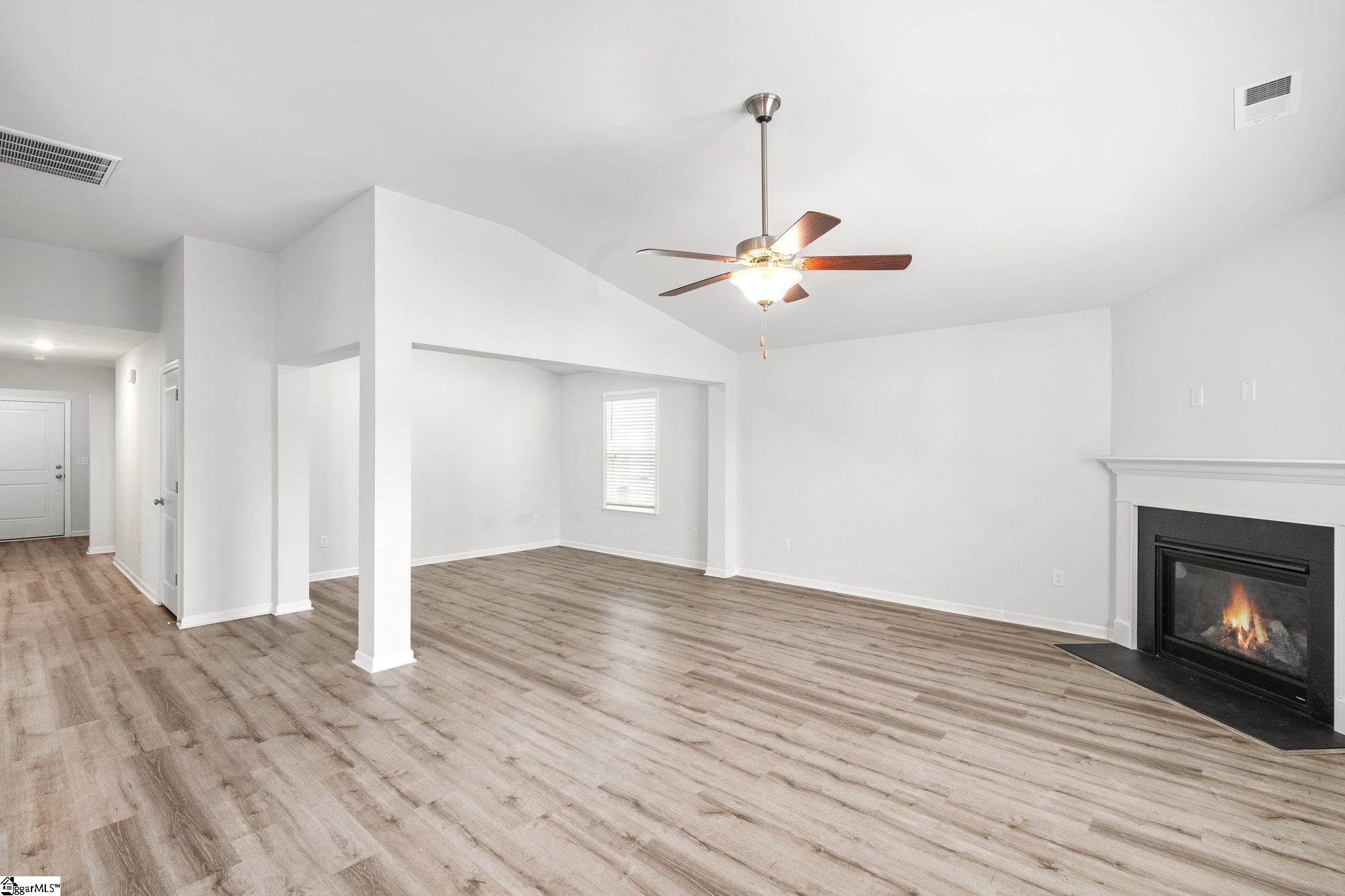 937 Knl Rdg Way Inman, SC 29349 - Photo 6 of 35