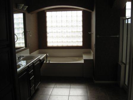 2036 West Caleb Road Phoenix, AZ 85085 - Photo 7 of 7 Master Bathroom