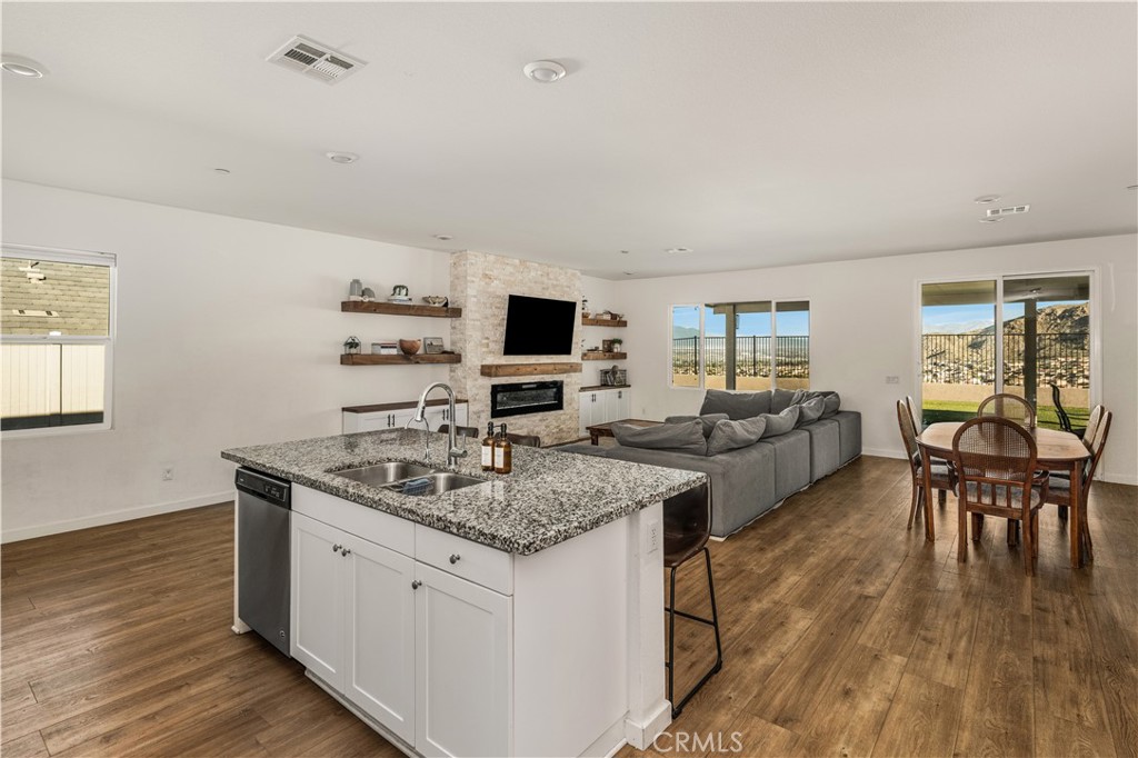 20996 Mountain Gate Drive Riverside, CA 92507 - Photo 12 of 69