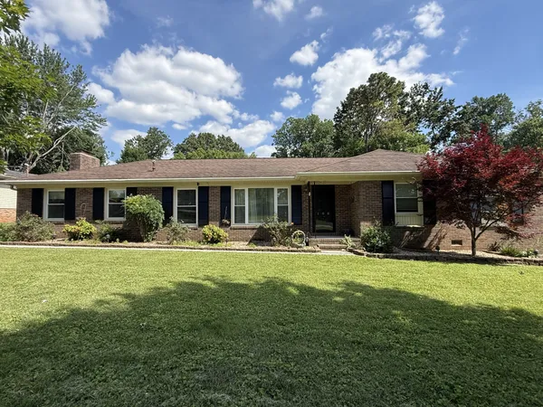 $254,900 | 106 Millbrooke Drive, Hopkinsville, KY 42240