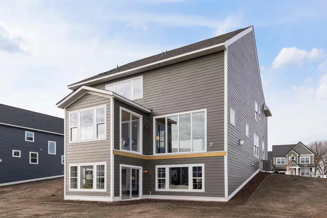 $1,161,800 | 5593 Rolling Hls Parkway, Victoria, MN 55318
