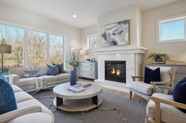 $1,161,800 | 5593 Rolling Hls Parkway, Victoria, MN 55318