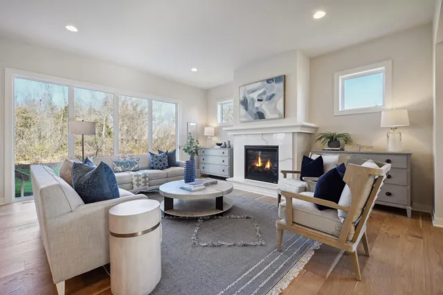 $1,161,800 | 5593 Rolling Hls Parkway, Victoria, MN 55318