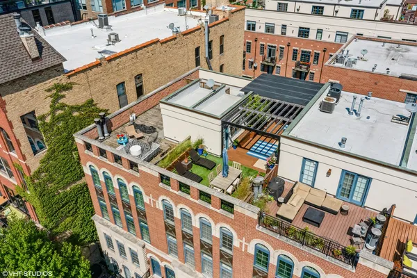 $1,250,000 | 362 West Huron Street, Unit B, Chicago, IL 60654