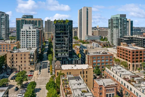 $1,250,000 | 362 West Huron Street, Unit B, Chicago, IL 60654