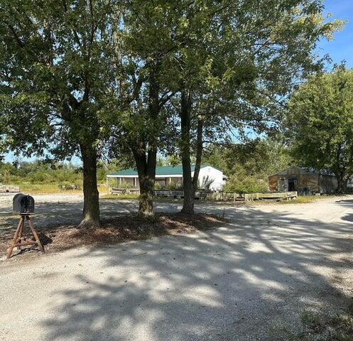 16393 Hendricks Street Lowell, IN 46356 - Photo 3 of 11 497x480