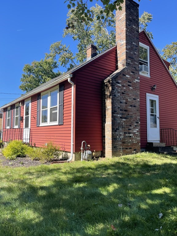 168 Maple Road Longmeadow, MA 01106 - Photo 4 of 34